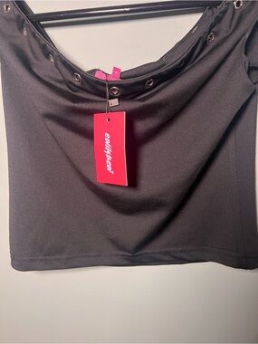Edikted Neiah Black Grommet Off Shoulder Crop Top Size M NWT